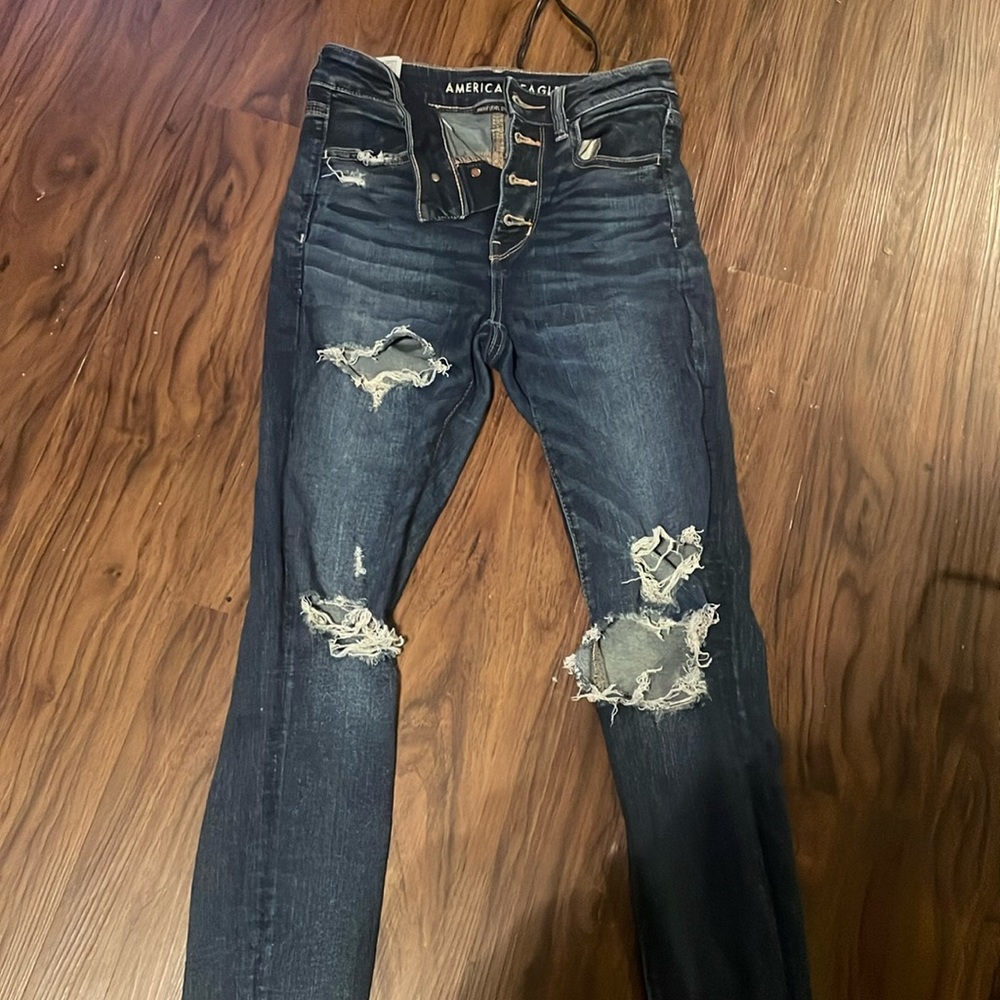 Ripped Ae jeans Worn once -stretch jeans